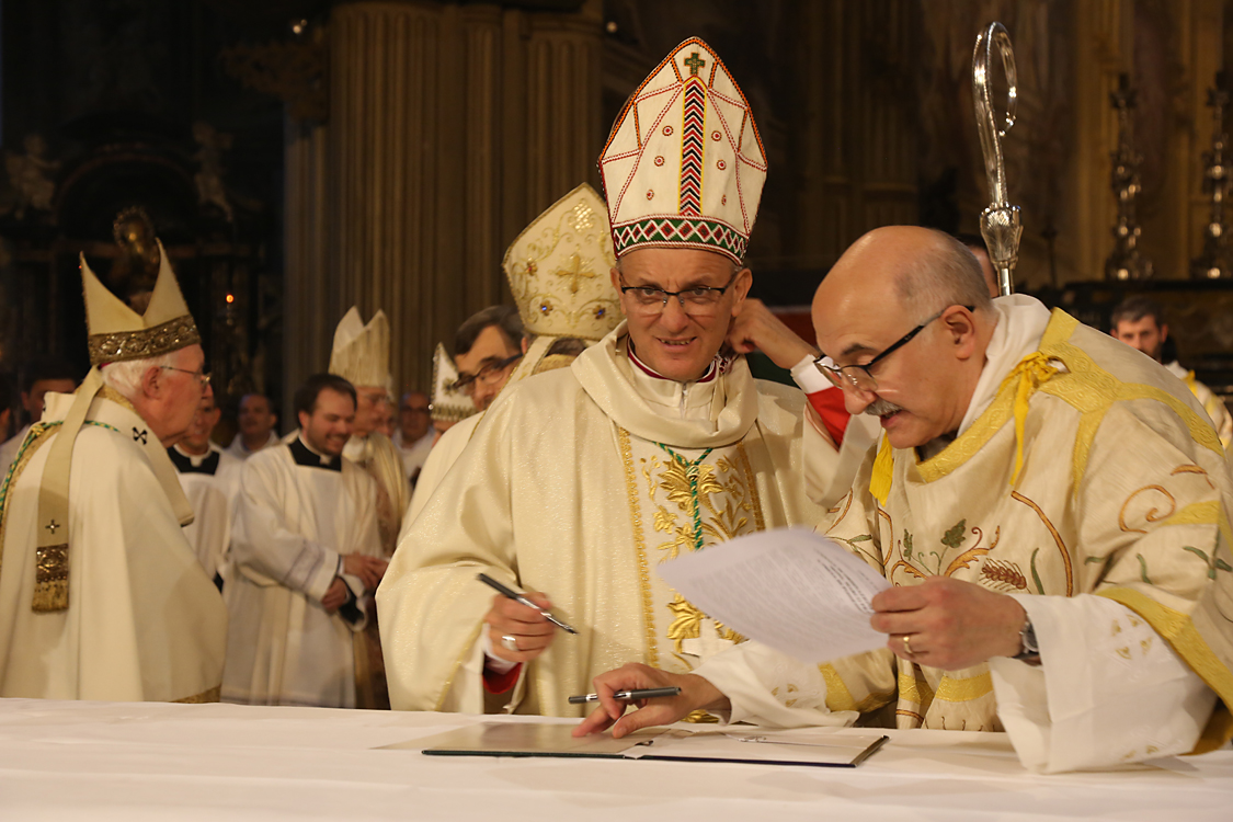 Monsignor Marco Prastaro Vescovo di Asti_458.jpg